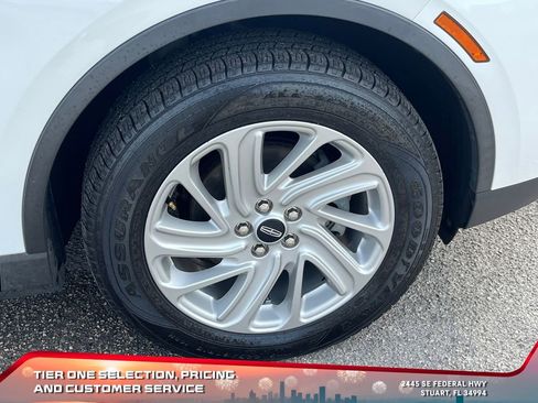 Used 2022 Lincoln Corsair Standard image 21