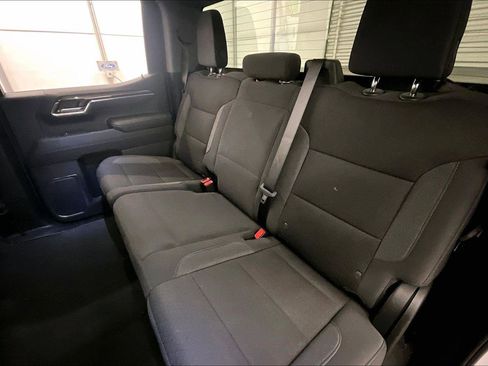 Used 2024 Chevrolet Silverado 1500 LT image 25