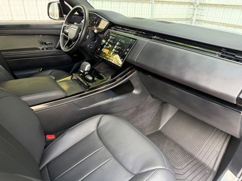 Used 2024 Land Rover Range Rover Sport Dynamic SE AWD/4WD image 13
