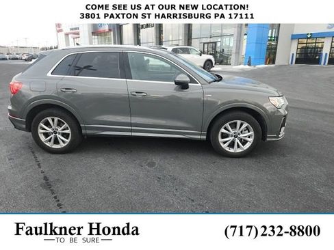 Used 2025 Audi Q3 2.0T Premium image 1