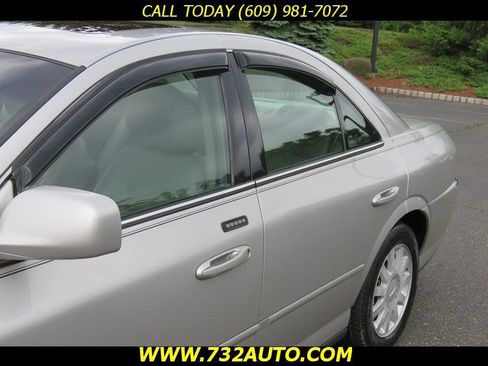 Used 2004 Lincoln LS image 18