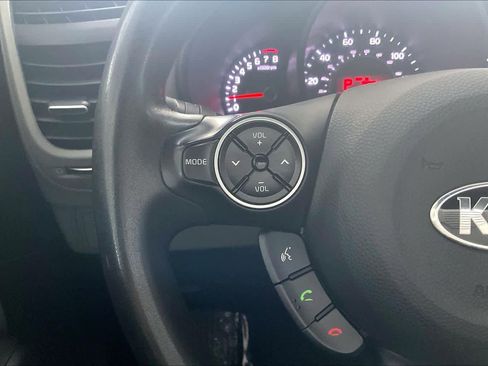 Used 2018 Kia Soul image 24