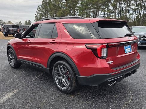 New 2026 Ford Explorer ST w/ Sun And Sound Package image 8