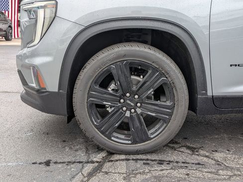 New 2025 GMC Acadia Elevation w/ Elevation Premium Package image 8