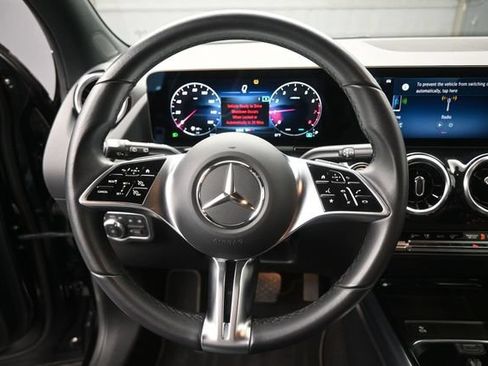 Certified 2025 Mercedes-Benz GLA 250 image 7