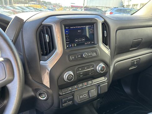 Used 2024 GMC Sierra 1500 Pro w/ Pro Value Package image 21