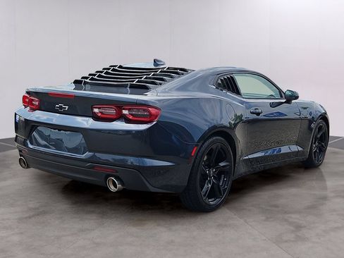 Certified 2020 Chevrolet Camaro LT RWD image 4