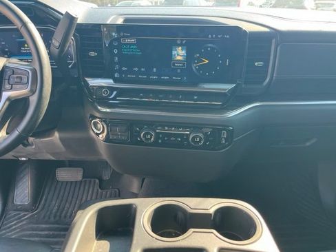 Used 2024 Chevrolet Silverado 1500 LT w/ Leather Package RWD image 9