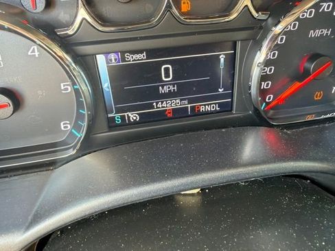 Used 2018 Chevrolet Silverado 1500 LT w/ All Star Edition AWD/4WD image 7