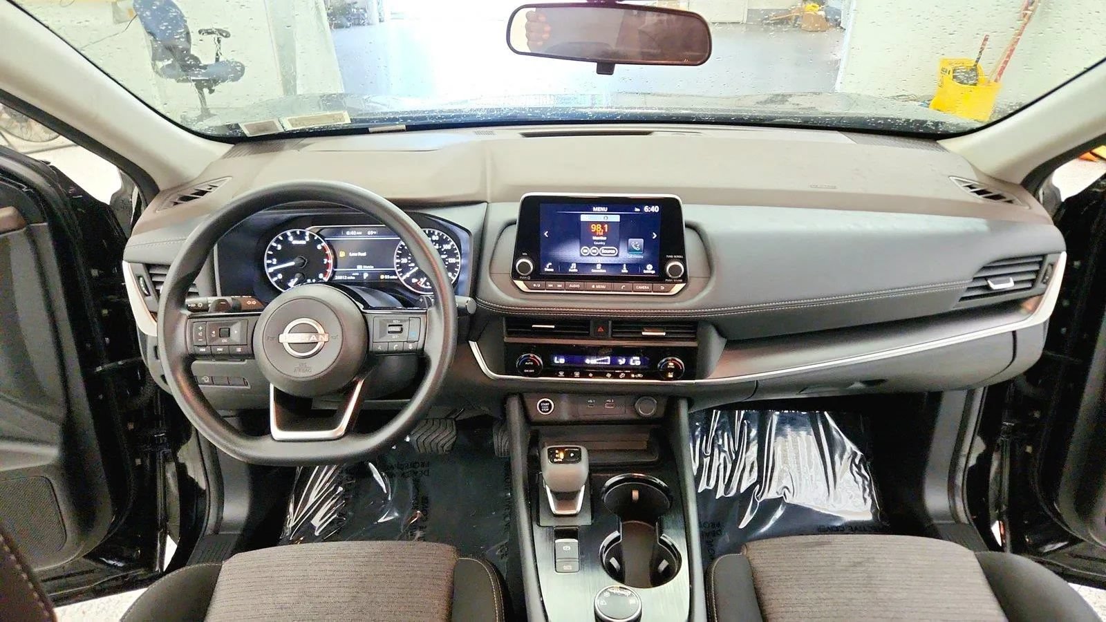 Used 2023 Nissan Rogue SV AWD/4WD image 26