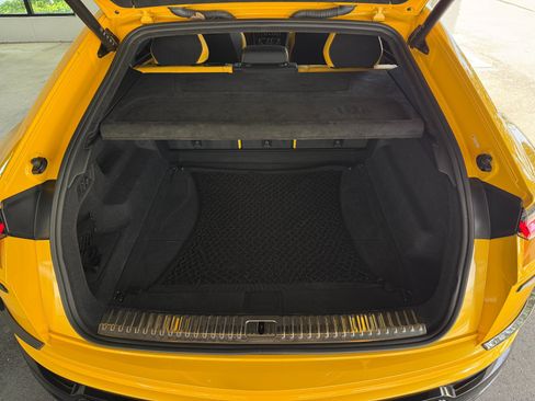 Used 2022 Lamborghini Urus AWD/4WD image 38