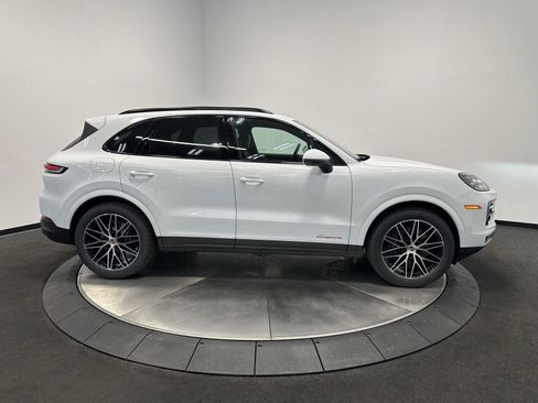 New 2026 Porsche Cayenne image 8