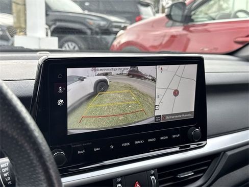 Used 2024 Kia Forte GT-Line w/ GT-Line Premium Package image 19