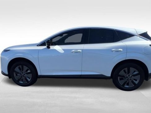 Used 2025 Nissan Murano SL AWD/4WD image 3