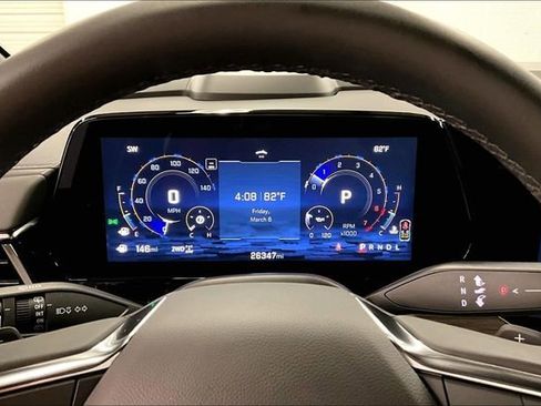 Used 2025 Chevrolet Suburban Z71 image 27