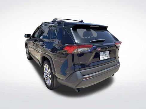 Used 2024 Toyota RAV4 XLE Premium FWD image 10