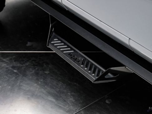 Used 2022 Jeep Wrangler Unlimited Rubicon w/ Xtreme Recon 35" Tire Package image 34