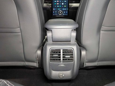 Used 2021 Ford Mustang Mach-E Premium image 23