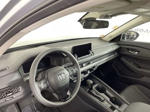 New 2025 Honda Accord SE image 32