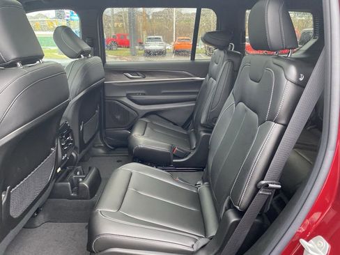 New 2025 Jeep Grand Cherokee L Limited w/ Black Appearance Package image 22