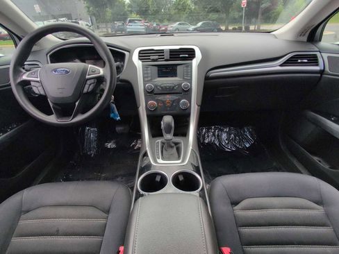 Used 2013 Ford Fusion SE FWD image 15