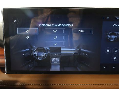 Used 2021 Lincoln Nautilus Reserve w/ Monochromatic Package image 46