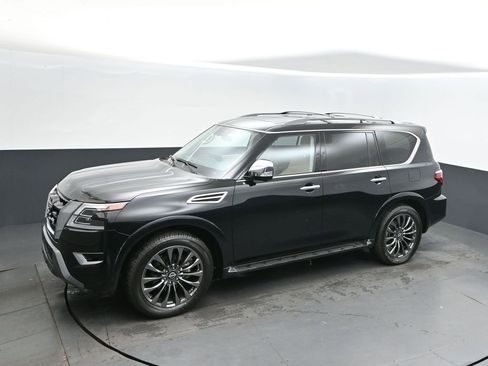 Used 2024 Nissan Armada Platinum w/ Captain's Chairs Package image 30