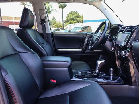 Used 2024 Toyota 4Runner TRD Off-Road Premium w/ Moonroof Package AWD/4WD image 24