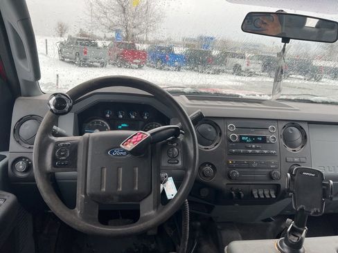 Used 2016 Ford F250 XL w/ Power Equipment Group image 22