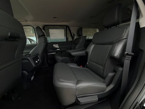 New 2026 Ford Expedition Active RWD image 18