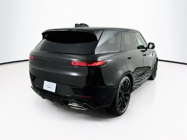 New 2027 Land Rover Range Rover Sport Dynamic SE AWD/4WD image 5