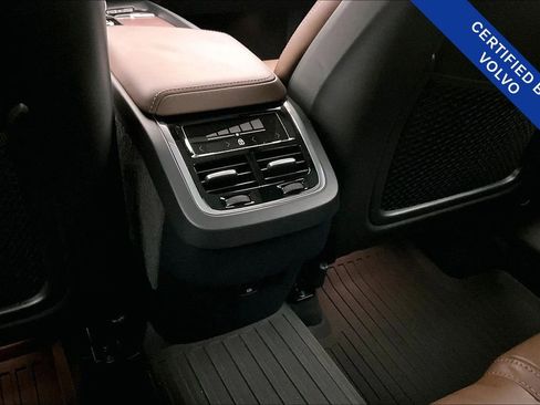 Used 2023 Volvo XC60 B5 Ultimate w/ Protection Package Premier image 31