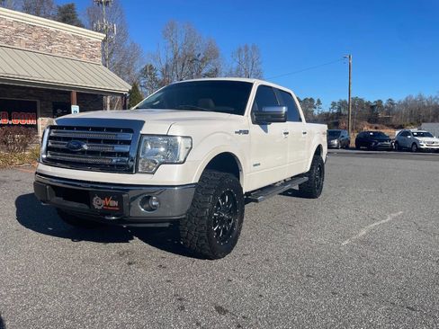 Used 2014 Ford F150 Lariat w/ Lariat Chrome Package image 5