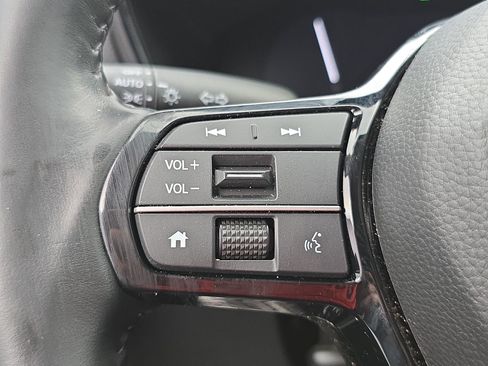 Used 2023 Honda CR-V EX-L image 17