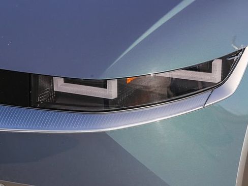 Certified 2024 Hyundai Ioniq 5 Limited RWD image 8