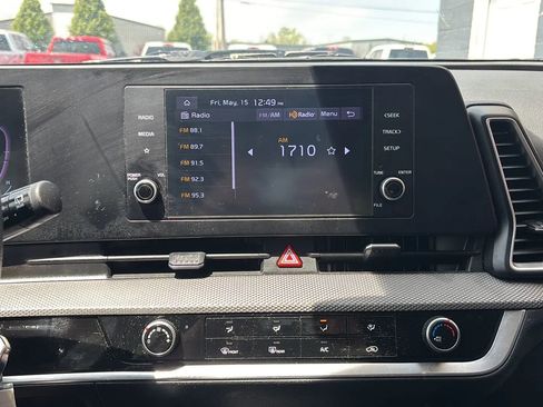 Used 2023 Kia Sportage LX AWD/4WD image 24