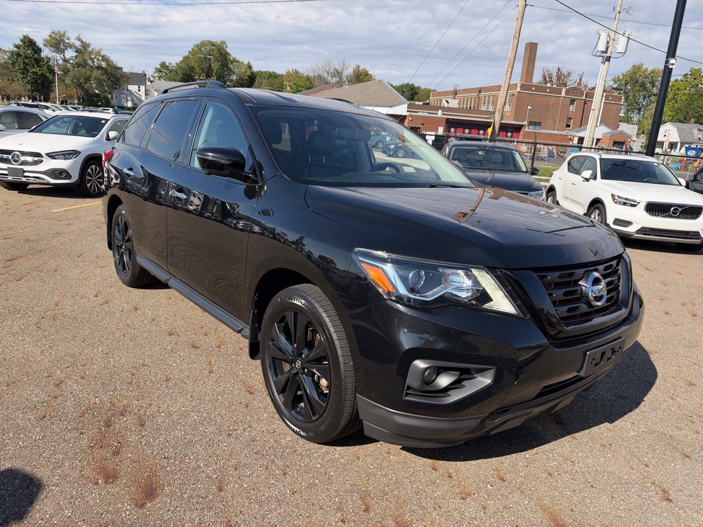 Used 2018 Nissan Pathfinder SL w/ Midnight Edition Package AWD/4WD image 3
