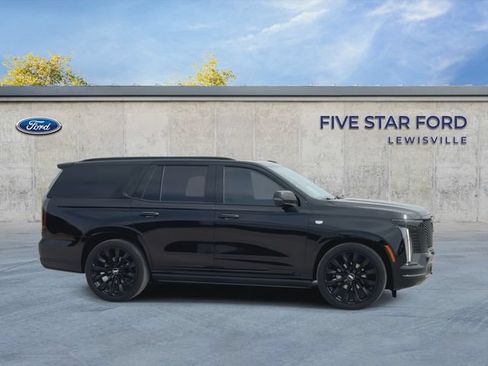 Used 2026 Cadillac Escalade Platinum Sport w/ LPO, ONYX Package AWD/4WD image 9