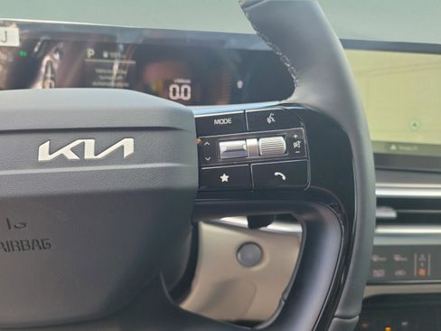 New 2026 Kia Sorento EX AWD/4WD image 24