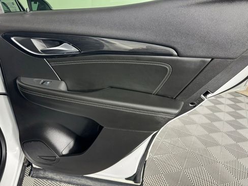 Used 2023 Buick Envision Essence w/ Technology Package I image 31