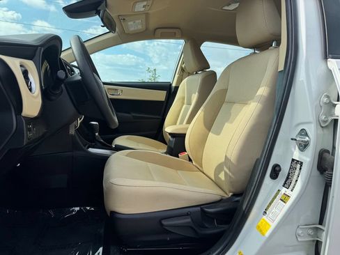 Used 2019 Toyota Corolla LE FWD image 6