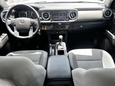 Used 2022 Toyota Tacoma SR5 w/ Technology Package RWD image 13