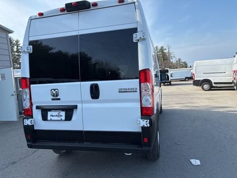 Used 2023 RAM ProMaster 2500 FWD image 14