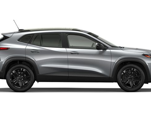 New 2026 Chevrolet Trax ACTIV image 3