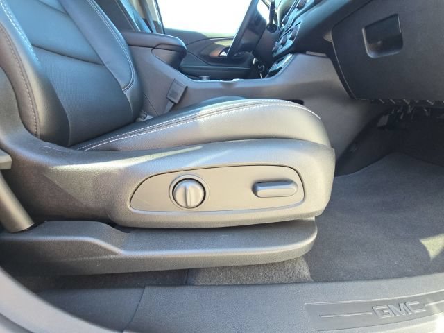 Used 2023 GMC Terrain SLT w/ Tech Package AWD/4WD image 20