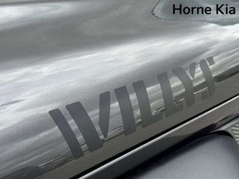 Used 2022 Jeep Wrangler Unlimited Sport image 30