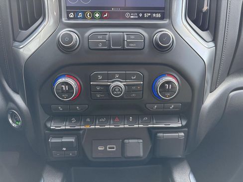 Used 2021 Chevrolet Silverado 1500 LT Trail Boss w/ Convenience Package II image 29