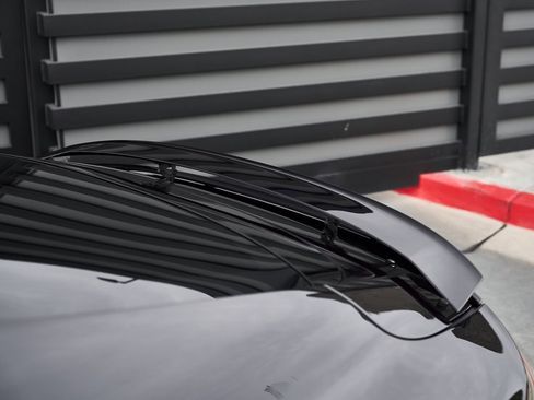 Used 2022 Bentley Continental GT image 9