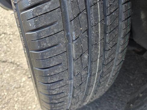 Used 2004 Chrysler PT Cruiser Limited image 31