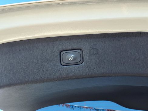 Certified 2023 Ford Edge Titanium image 21